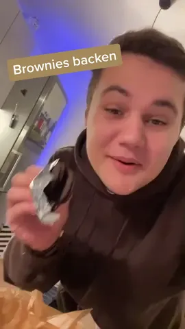 das sind NEXT LEBEL Brownies 🍫😳 In meiner Story haben wir ihn probiert und da findet ihr auch das Rezept 🤤 #brownies #DIY