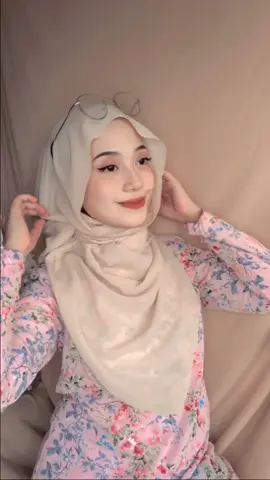 Yang part last tu boyeh la kan 😜😚 #farhanascarves #HijabFashion #fyp