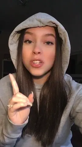 Was sagt ihr dazu?👀 insta/yt: annixashley 🦋 #dummegedankem#2004er #lustig #frage #dumm #humor #kapuuuuze #fy #alter