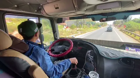 người trưởng thành nghĩ đến tiền, kẻ ham chơi chỉ nghĩ đến tiếng mà thôi.. ráng làm kiếm tiền cho gd rồi thực hiện đam mê sau..#hd320