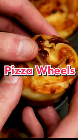 Pizza Wheels #Pizza #PizzaWheels #Saucy #Cheesy #Recipe