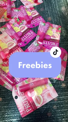 These are all for freebies on every order☝🏻❤️💋🥰#fyp #foryoupage #tiktokjp #tiktokjapan #foryoupageofficiall #magneticeyelashes #smallbusinesscheck