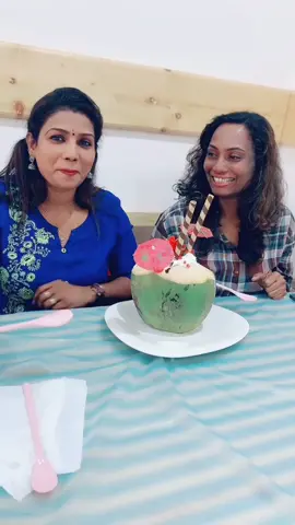 സുധ ഐസ്ക്രീം വാങ്ങിയപ്പോൾ first എനിക്ക് തന്നില്ല,ഇതു ഞാൻ തന്നെ കഴിക്കും 🤣🤣@sudha.reghu @aromalllllllllll @nisarkka