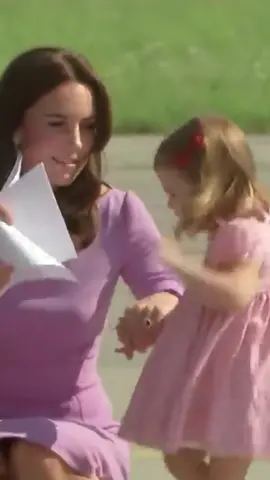 Patience is a virtue when it comes to parenting! #katemiddleton #duchesskate #duchess #duchessofcambridge #royal #royals #royalfamily #motherhood