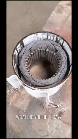 #electricity #electricaltiktok #magnet #magnetic #tesla #motor #horsepower #maintenance #work  #fyp  #foryoupage #electrician #time #trade #trades