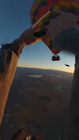 Hot air balloon base💥 (📸@thatoneblondkid) #extreme #extremesports #wow #viral #xyzcba #xyzcba #flip #sendit #jump #fy #cool #hotairballoon #fyp