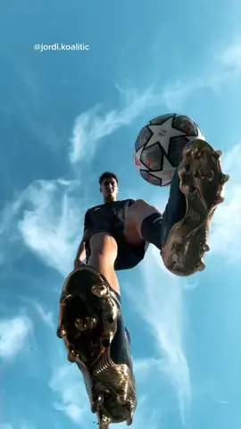 SOCCER Video Idea 📱⚽️ RATE from 1-10 👆🏼 w @adidas & #copa 🔥 SHARE this  to support me 📤  #Soccer  #phone #creative #fyp #art #jordikoalitic