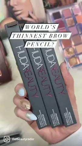 Whoa #bombbrows #browtutorials #hudabeautyshop #makeuphackss #makeuphackstutorial #beautyhacksmakeup #browwiz #browshapeandtint #browshapping #newmake