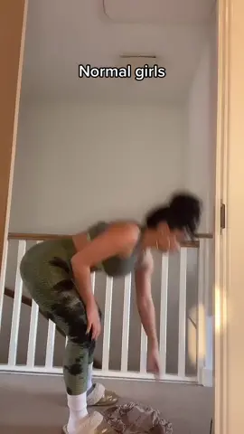 What girl are you? 😂😂😂#pickingstuffup #girl #houseworking #funny #comedyvideo