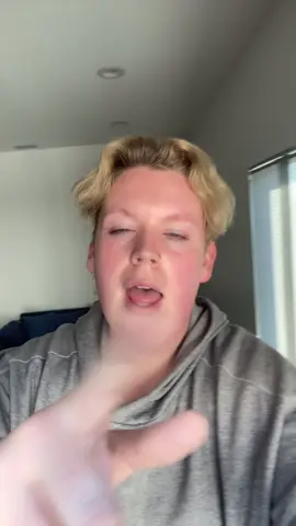 I see u tryin #motive #arianagrande #singer