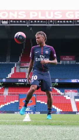 ✨ The artist! ⚽️ #Jongles20sec