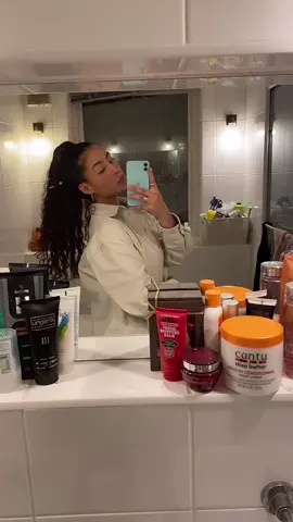 Don’t forget to follow my insta if you love football/soccer & fashion ⚽️🤩 #fyp #soccergirl #latina #brazilian