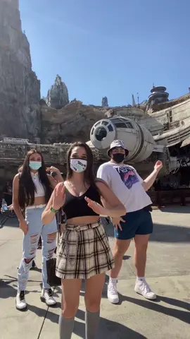 Had to go pay luke sky walker a visit ❤️ @isabellabloedorn @dxnielpxul #starwars