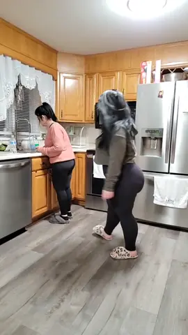 i really didn't expect that #fyp #moms #funny#unexpected @sandycolonoquinn