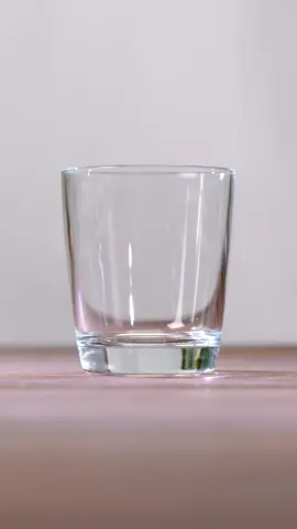 Do you know explanation of this trick? #sciencetok #scienceexperiment #scienceexperimentsforkids #watertrick