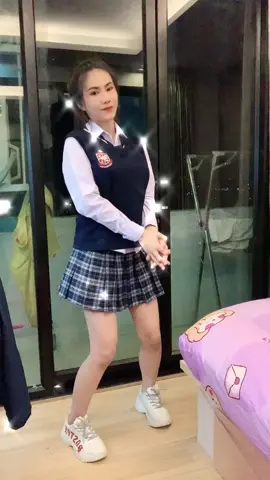 นักเรียนว่าไงนักเรียนว่างัย💃🏻