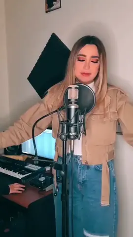 بين العصر و المغرب للفنانة القديرة سميرة توفيق ♥️ #لمى_شريف