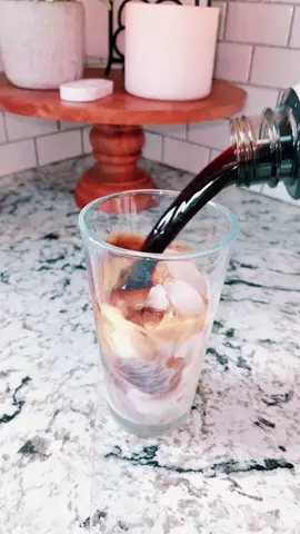 Why do I love making these drinks?! ❤️#starbucks #fyp