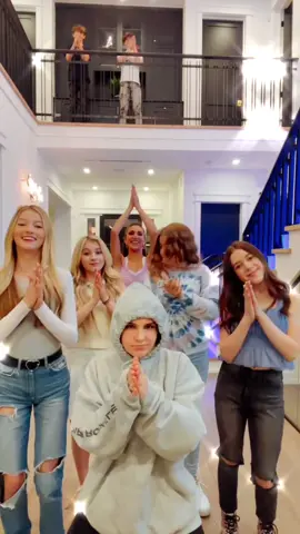 Not Jentzen being off on the timing 🐌  @wilkingsisters