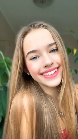 Она делает вид что шарит за анимэ😏💞 #FreeYourFire #рекомендации #угадайкто #рек