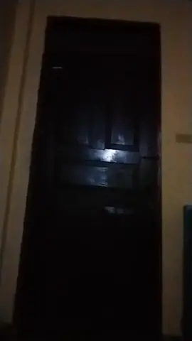Time check 02:10 am ako lang mag isa sa bahay may kuma katok sa pintok ewan koba kung sino yon😭 ako lang naman mag isa sa bahay😥