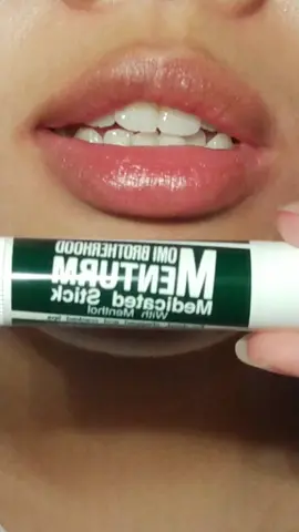 Son dưỡng Omi Brotherhood menturm medicated stick #omibrotherhood #sonduongomi #sonduongmoi #duongmoitainha #duongmoicangbong #lipcare