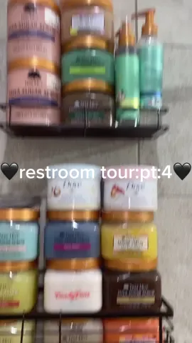do you have any favorite scents? if so what kind! :) #viral #girlytok #girlythings #girly #hygienecare #restroom #showertok #showerproducts #fyp #olay