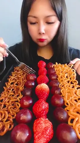 what is your time? 😉 09:16am good morning #asmr #asmrsounds #eating #eatingshow #food #FoodLover #mukbang #yummy #tiktokfood #foryou #fyp #foodasmr
