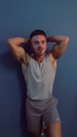 Business flex with Liam #biceps #Fitness #flexing #photoshoot #malemodel #UK #British #foryou