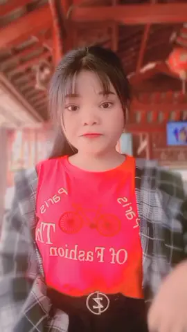 tsi tag koj zoo nraug muaj nyiaj