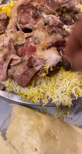 الله واكبر على ايامش يا ام ابوي اسدح واذبح😂♥️ #محايل #محايل_عسير #تهامة_عسير #حنيذ_لحم #حنيذ_الريشي #عسير #اكسبلور_فولو #لايك❤️