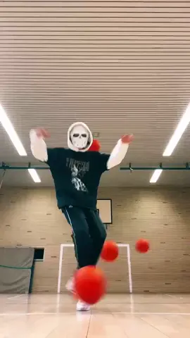 good vibez because IT‘S FRIDAY 🏀😂 #avemoves #friday #werbung