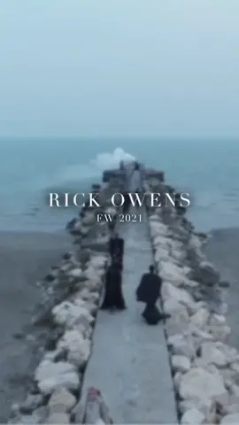 Новый показ Rick Owens 🌊 Как вам?🥸 #Runway #fashion #style #показ #мода #стиль #rickowens