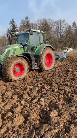 Là trend du moment, désolé c’est pas une paire de fesse 😂💨✅ #fyp #foryou #pourtoi #charrue #fendt #labour #farm #trend