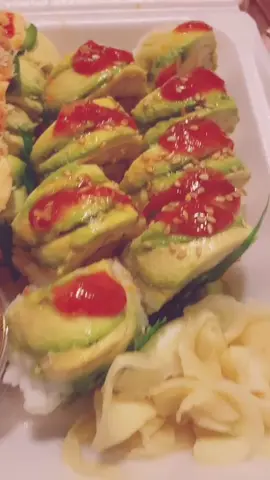 Happy #bachelormonday!     #bachelor #bachelornationabc #sushi #monday #mondaymotivation #wine #girlsnight #aesthetic  #reallifedisneyprincess