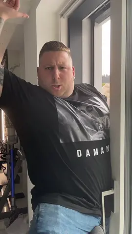 LA MOLIE EST OÙ ?  🤣