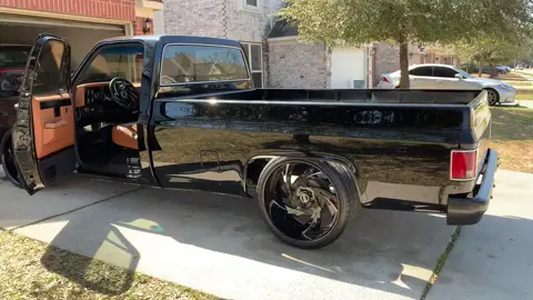 #c10trucks #mtwbillet #peanutbutterinside #squarebodynation #squarebodychevy #c10lifestyle #billetwheels