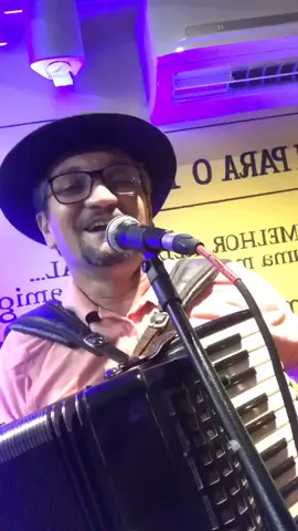 Pense numa paixão errada! Tchaaaa 🪗 #fy #foryou #viral #forro #forronotiktok #acordeon #musica #paixao