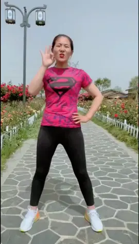 Aerobic exercise for fitness and fat reduction#exercise #foryou #action #fit #body #pageforyou #bodybuilding #muscle #follow #fyp