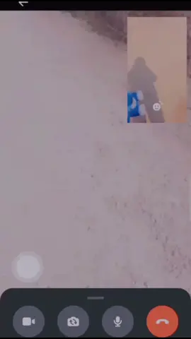 အပြင်မှာမတွေ့ရလဲဖုန်းထဲကနေ vcခေါ်ပီရအောင် roမှာပဲ😁😜😍#fypပေါ်ရောက်စမ်း #copyme #webiset #tencent @oppananda5