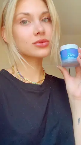 the best way to start the day🤍🧖🏼‍♀️ thank you again @revolve + Coola #REVOLVEinbloom | link 👇🏼