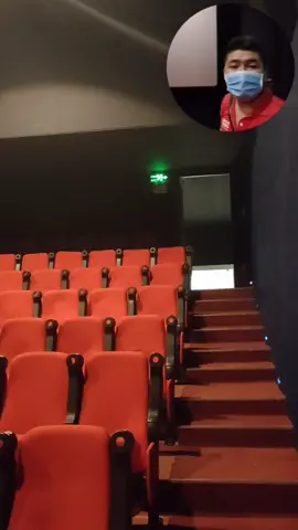 Thấy ghế trống ư. vì đặt hết vé cả ngày luôn rồi. Beta Long Thành. #Cinemas #Bốgià #gáigialamchieu #Kiều@