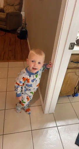 My kid sees things I can’t 😩 #ghost #spirits #angels #toddlersoftiktok #MomsofTikTok #imaginaryfriend #oklahoma #singlemom #YesDayChallenge