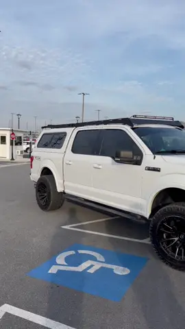 Yappy’s truck is 🔥 @yappy_twan #yappy #fordf150 #f150 #bajadesigns #fuelrebel #ridgegrappler #oxfordwhite #leer #morimoto #fordtrucks