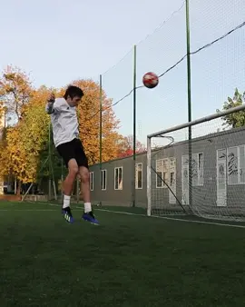 HEADER TUTORIAL - Learn football skills #football #Soccer #header #tutorials #footballskills #skills #shooting #fyp #4u #футбол #рек