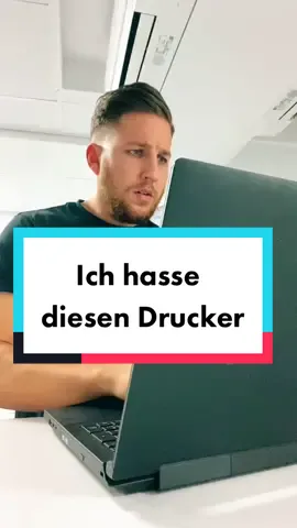 Wenn Drucker das Kommando haben 😅#lustigeclips #druckerzubehör #büroalltag #meme #computerprobleme #büroalltag #büro #itproblem #itabteilung