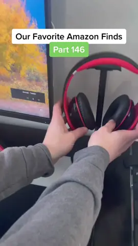 Did you catch what I was watching on my computer?!  #ad #headphonestand #wirelesschargingstand #tidyyourroomchallenge #ourfavoritefinds