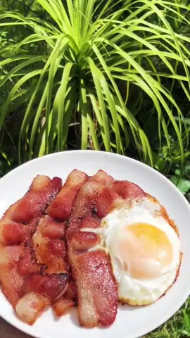 Reply to @ihasunicorn_hi Howl’s Moving castle eggs and bacon🤎 #howlsmovingcastle #ghiblifood #ハウルの動く城 #fyp #foryou #guam671 #gu #Foodie #ghibli