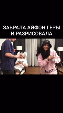 Мое первое видео в YouTube ❤️ показываю как я разрисовываю АЙФОН @artistgary ссылка в профиле 😍