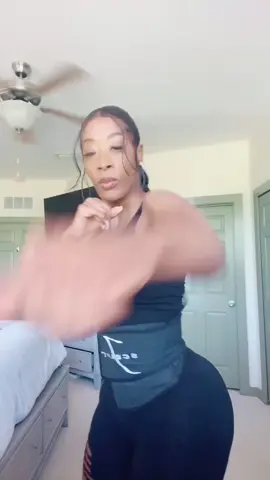 I know I’m late so what !?!? FADE ME THEN!! #junebugchallenge #tiktokdance #foryoupage #TikTokTrends #tiktok #mitch #mastermitchh #tombraider